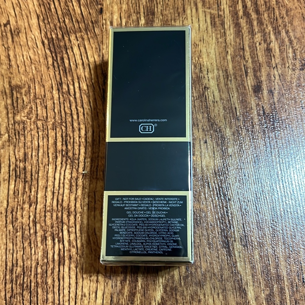 Carolina Herrera Men's Bad Boy Shower Gel(New) - Picture 5 of 10